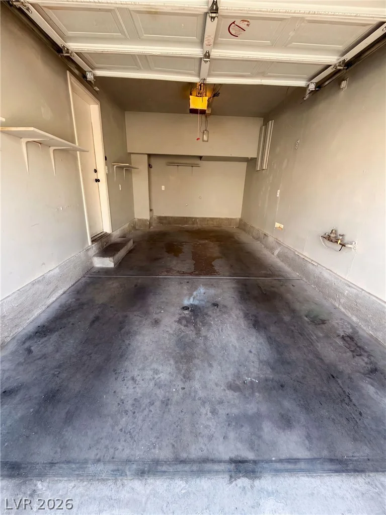 10040 Fragile Fields, Las Vegas, NV 89183