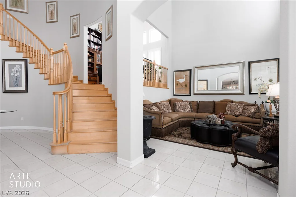 8251 Windsor Crest, Las Vegas, NV 89123
