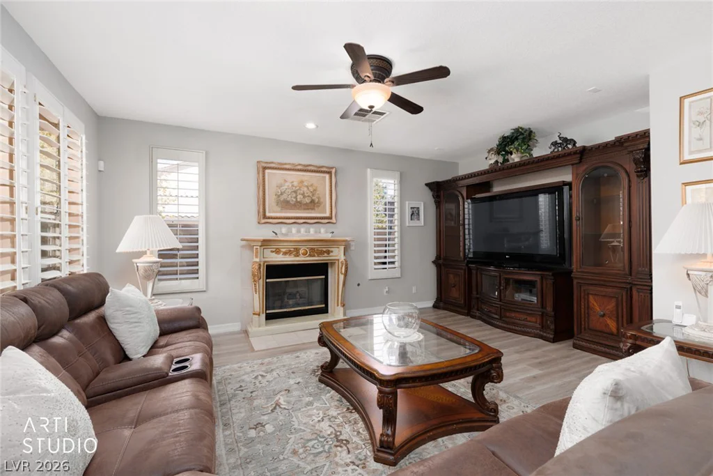 8251 Windsor Crest, Las Vegas, NV 89123