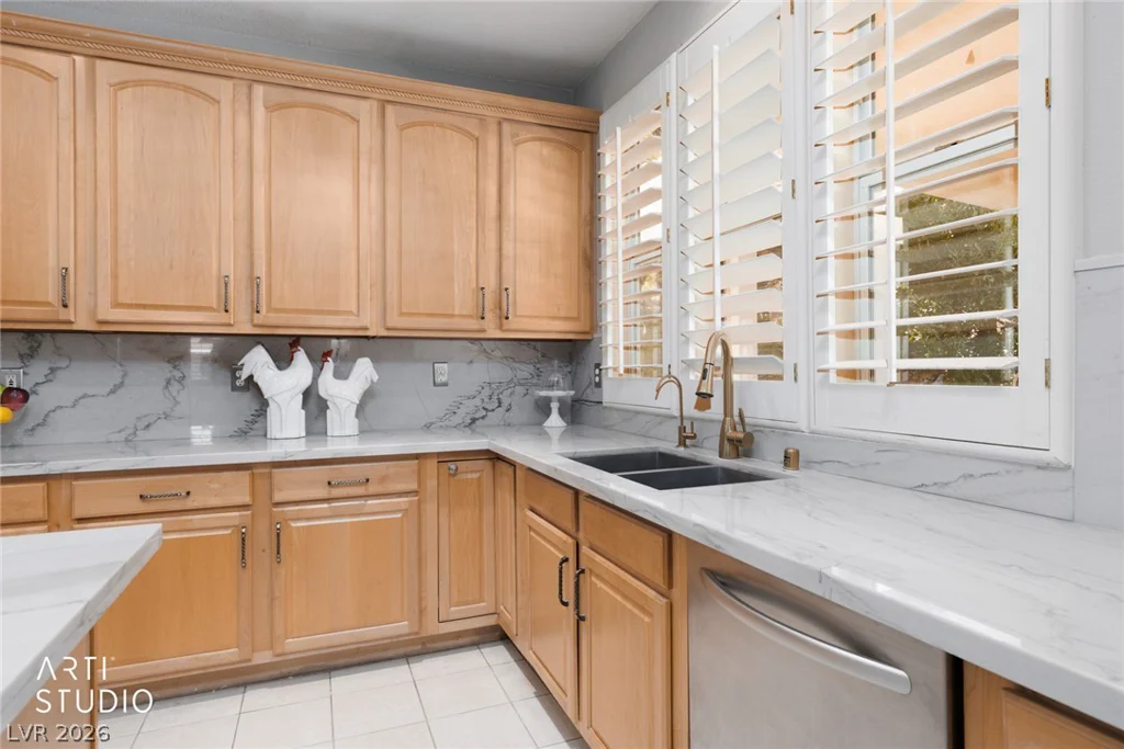 8251 Windsor Crest, Las Vegas, NV 89123