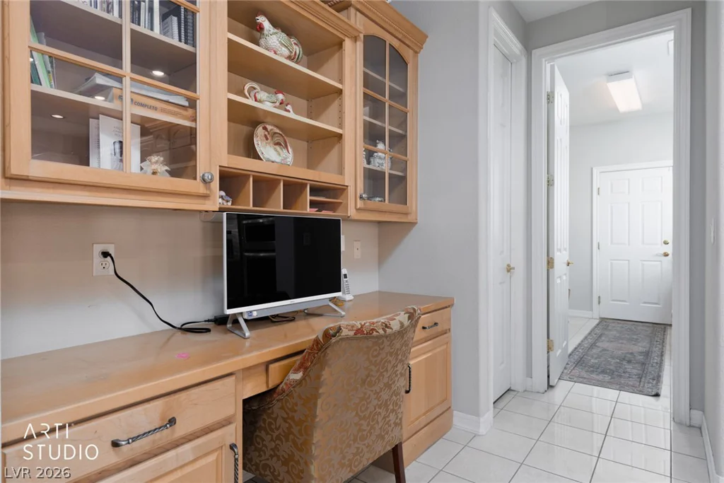 8251 Windsor Crest, Las Vegas, NV 89123