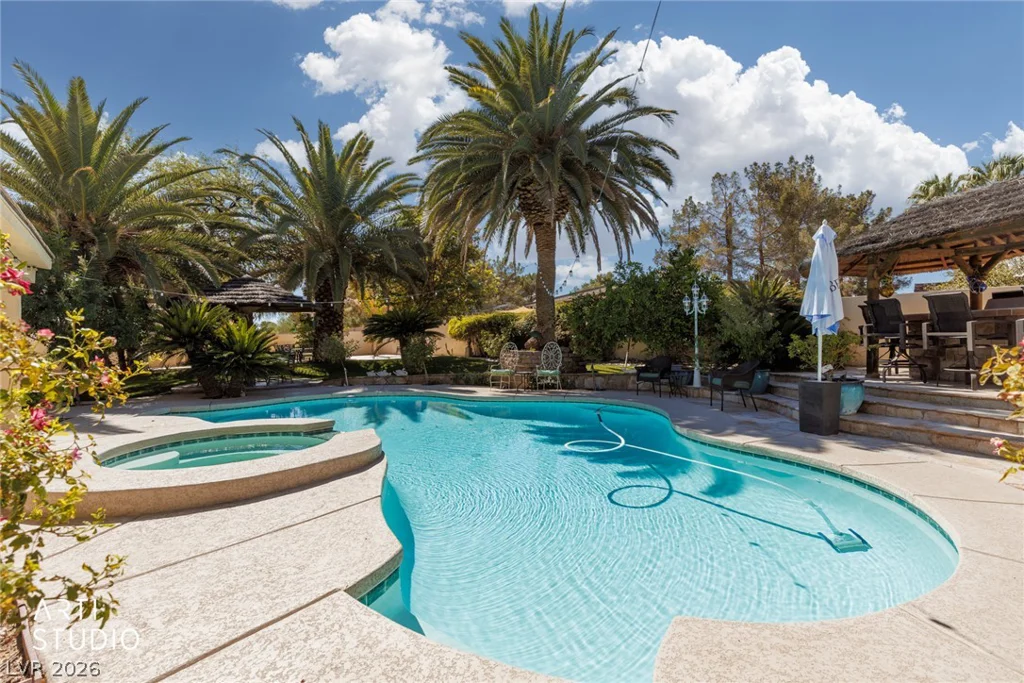8251 Windsor Crest, Las Vegas, NV 89123