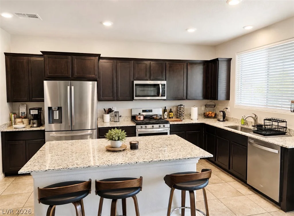 4439 Stardusk Falls, North Las Vegas, NV 89084