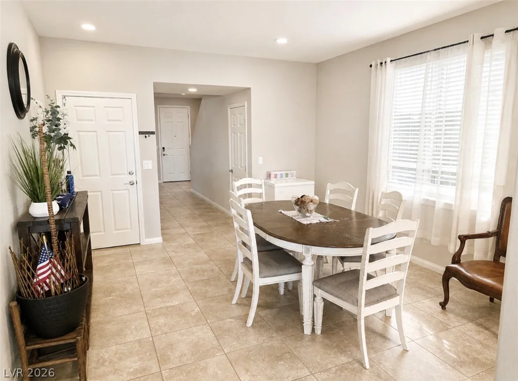 4439 Stardusk Falls, North Las Vegas, NV 89084