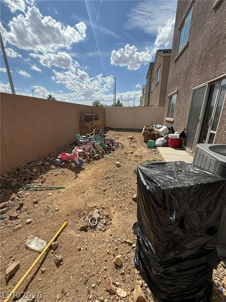 4349 Harristown, Las Vegas, NV 89115