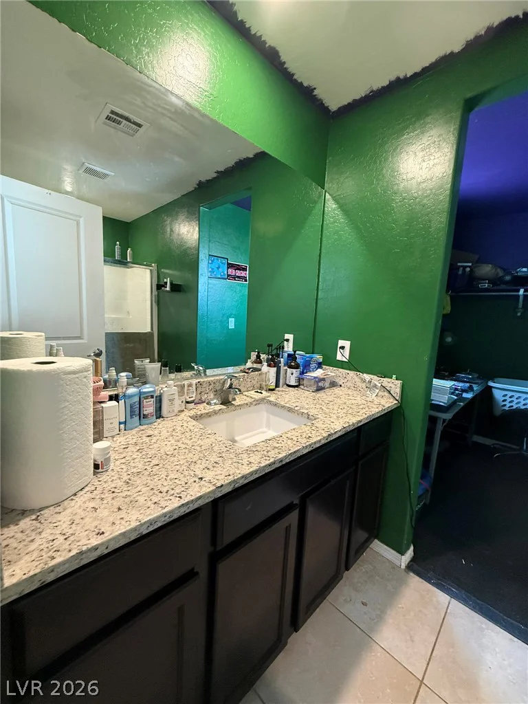 4349 Harristown, Las Vegas, NV 89115