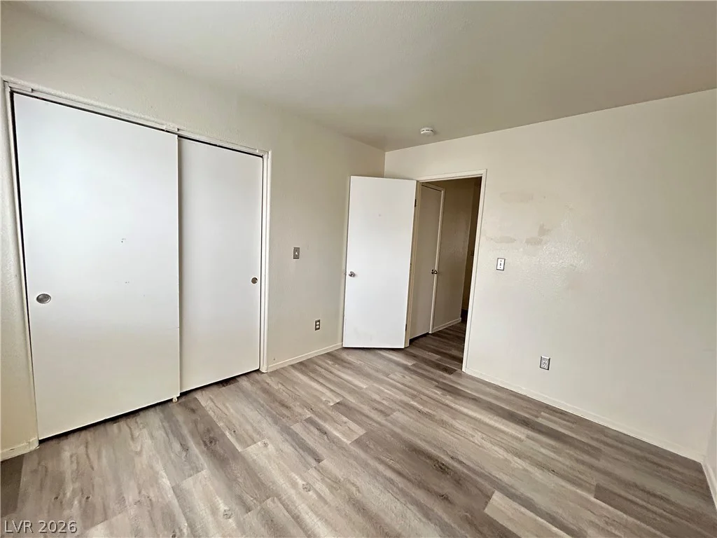 5220 Paradise Valley, Las Vegas, NV 89156
