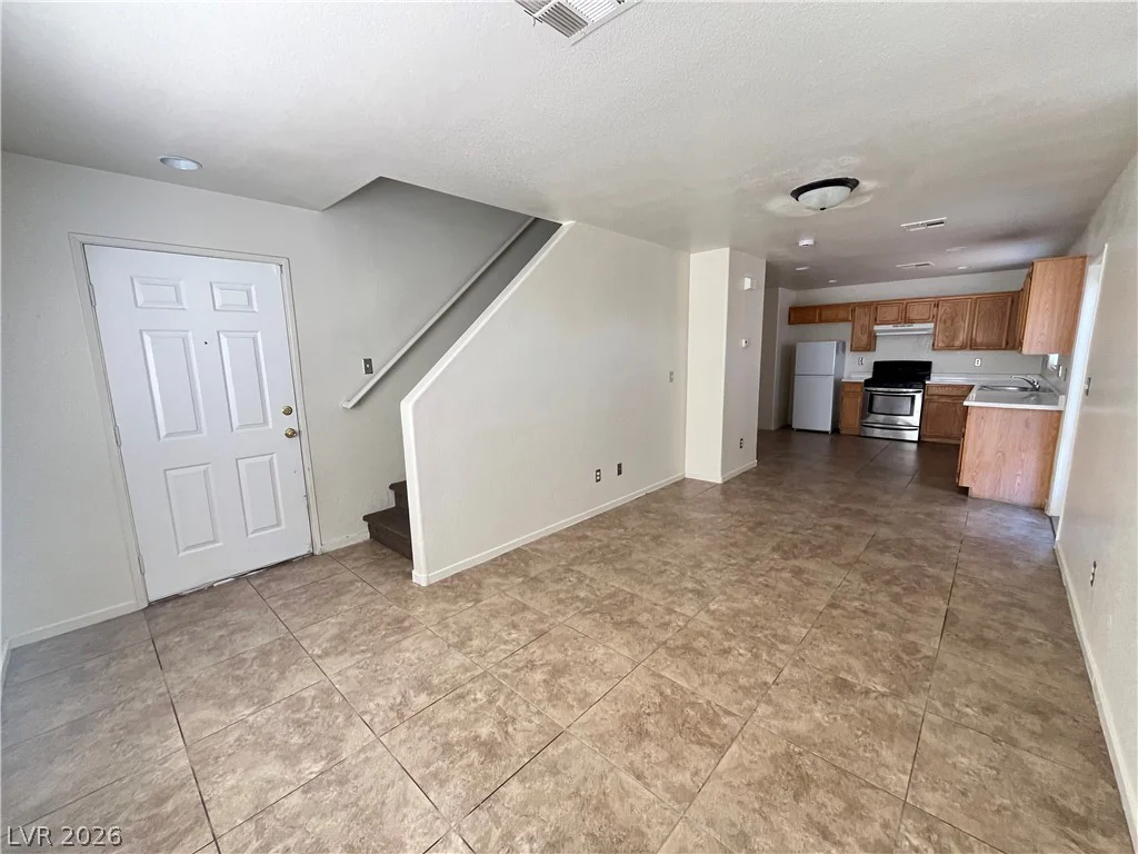 5220 Paradise Valley, Las Vegas, NV 89156