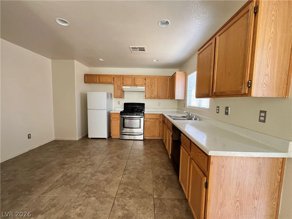 5220 Paradise Valley, Las Vegas, NV 89156