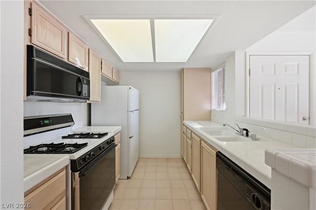 1908 Rio Canyon, Las Vegas, NV 89128
