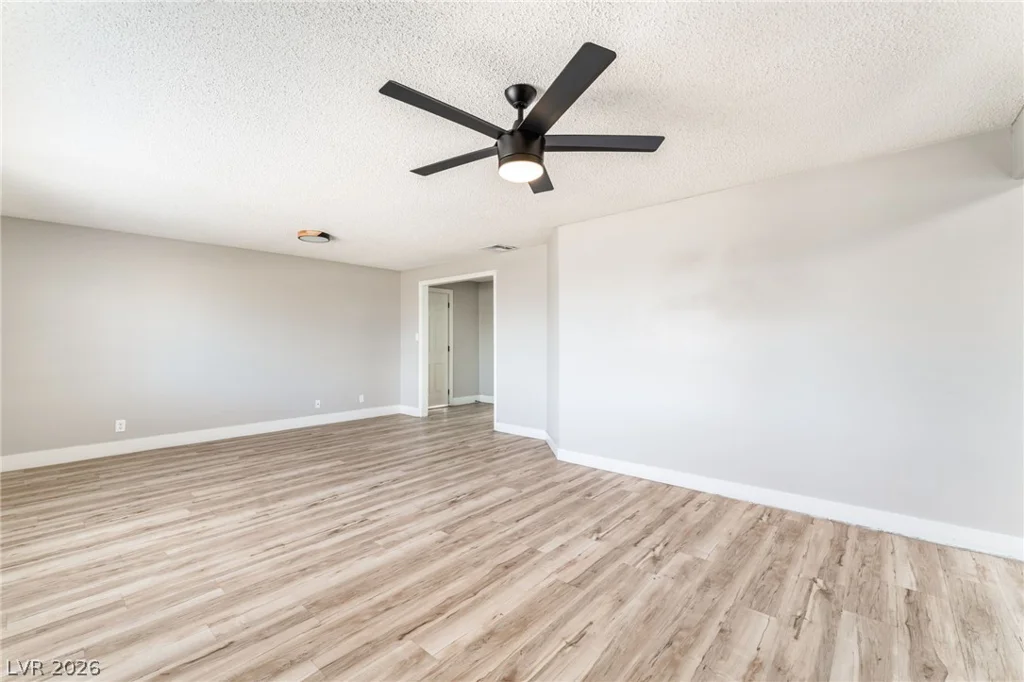 2129 Michael, Las Vegas, NV 89108