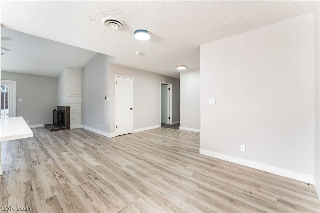 2129 Michael, Las Vegas, NV 89108