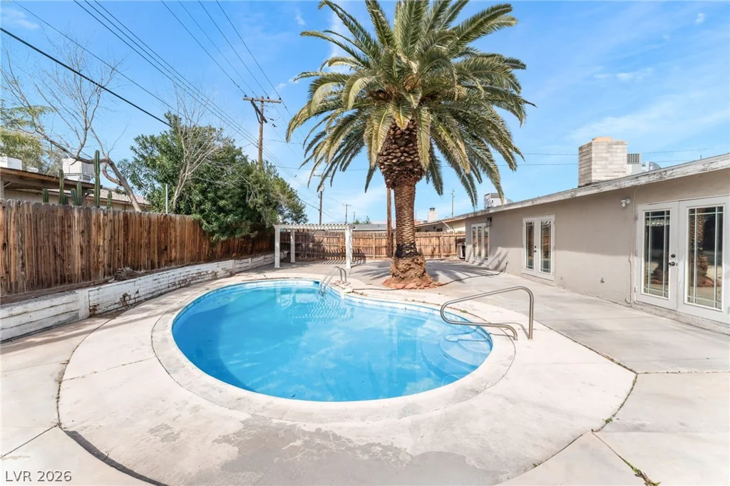 2129 Michael, Las Vegas, NV 89108