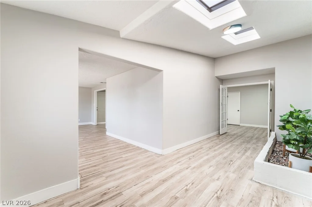 2129 Michael, Las Vegas, NV 89108