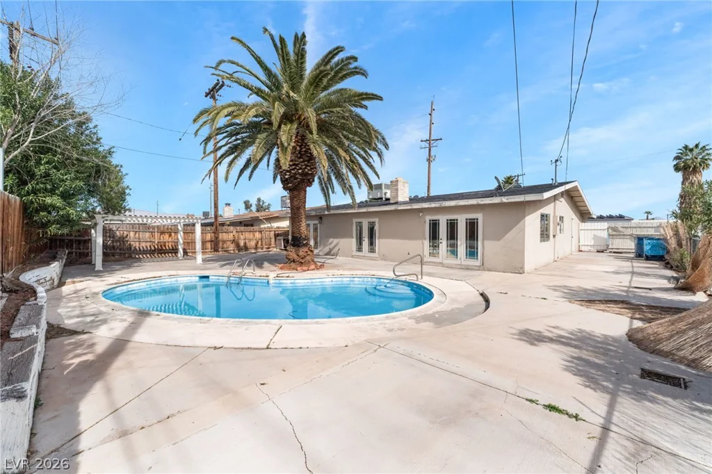 2129 Michael, Las Vegas, NV 89108