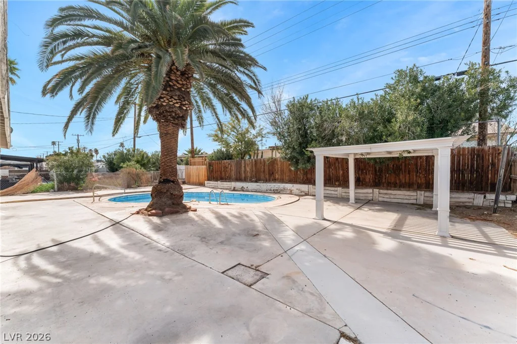 2129 Michael, Las Vegas, NV 89108