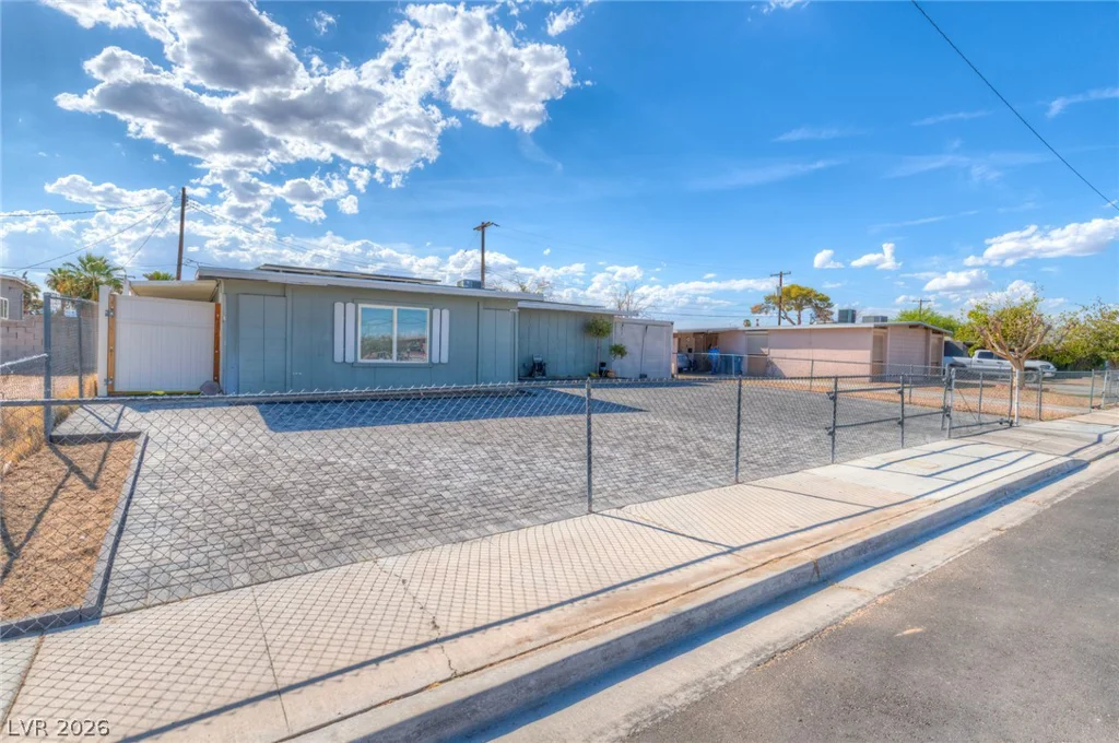 1405 Teton, Las Vegas, NV 89101
