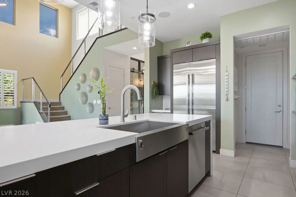 308 Gandara, Las Vegas, NV 89138