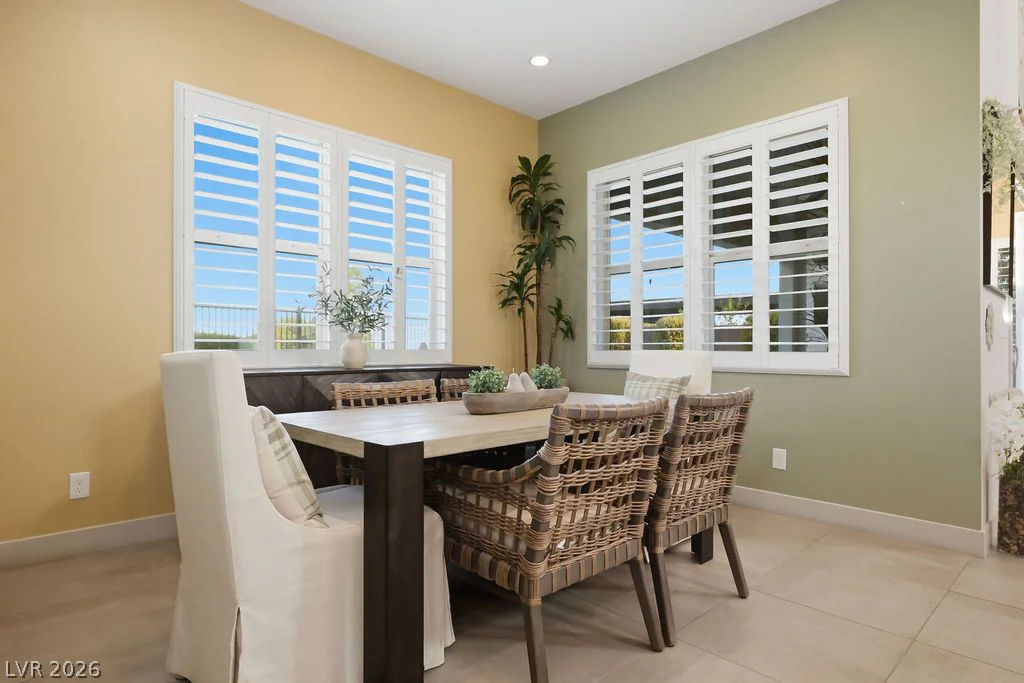 308 Gandara, Las Vegas, NV 89138