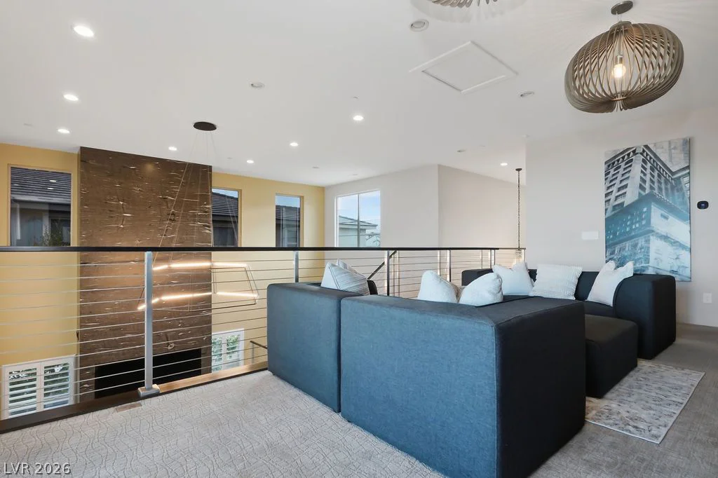 308 Gandara, Las Vegas, NV 89138