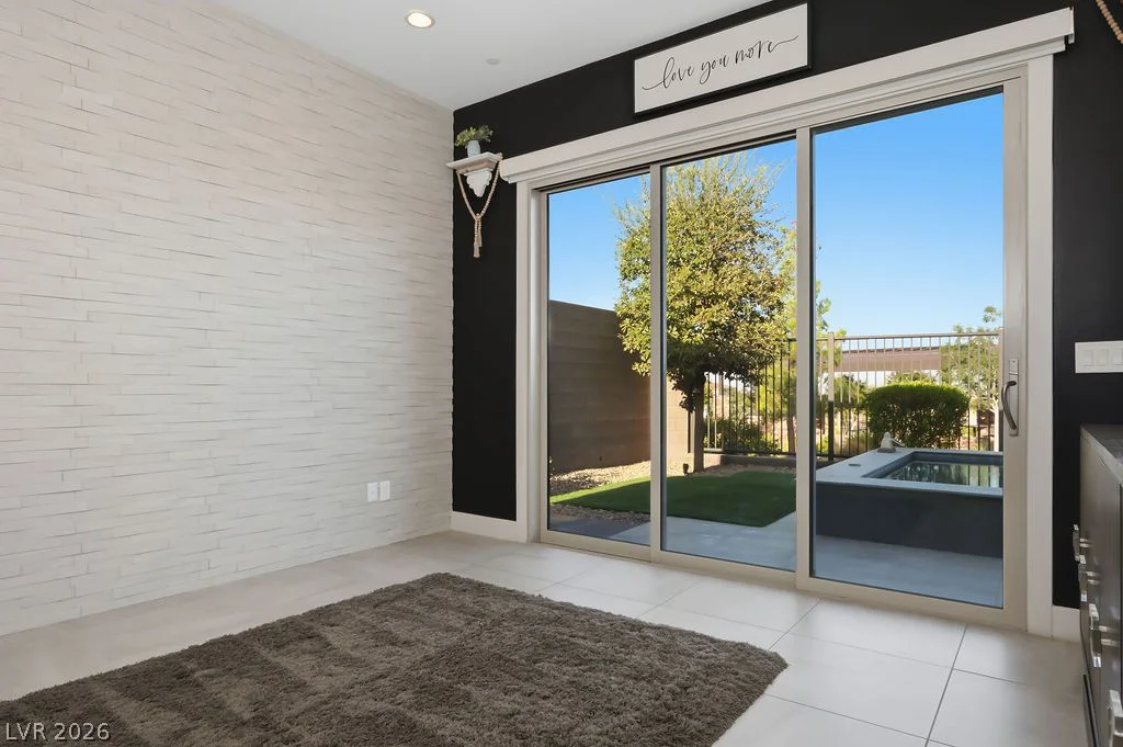 308 Gandara, Las Vegas, NV 89138