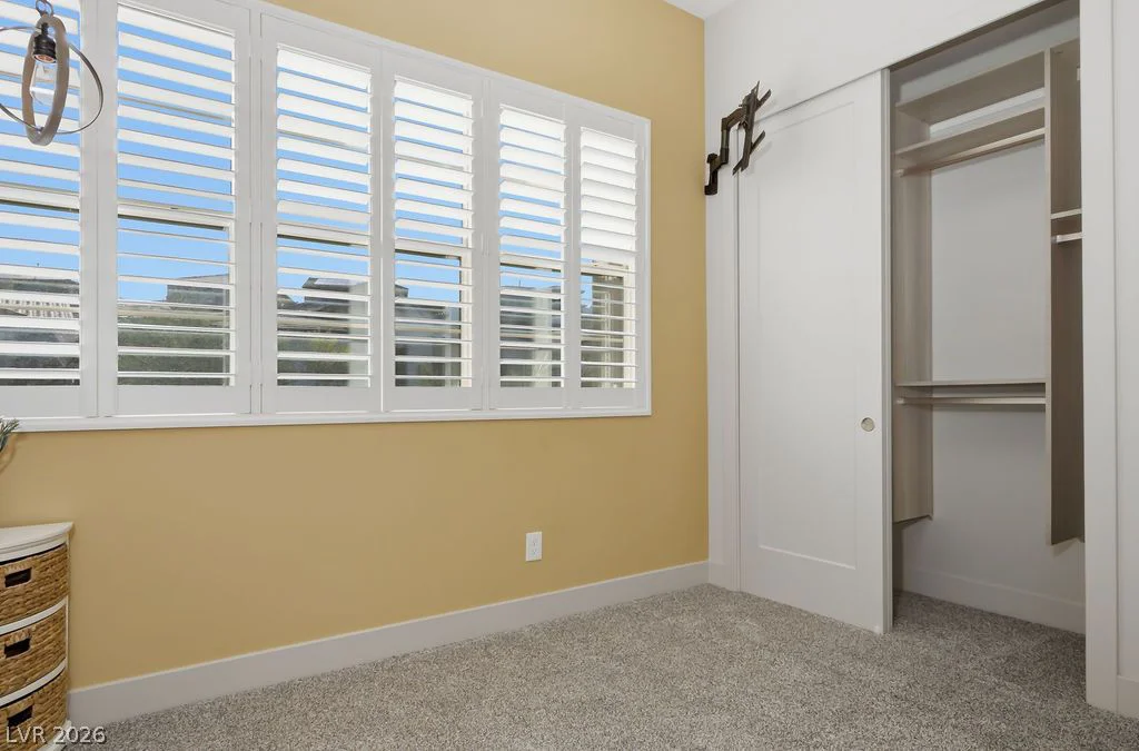 308 Gandara, Las Vegas, NV 89138