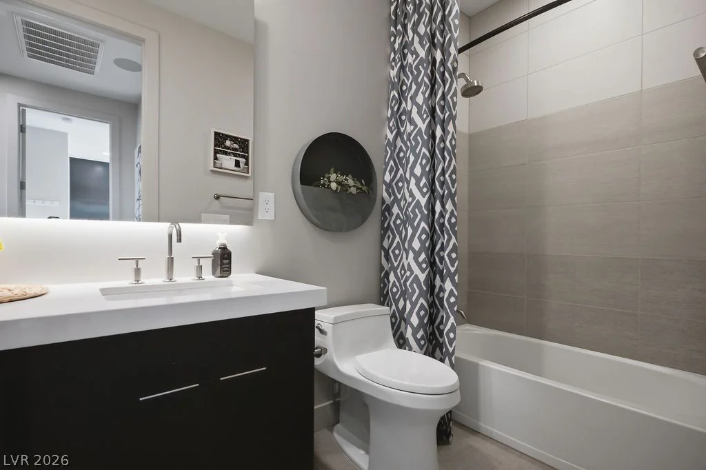 308 Gandara, Las Vegas, NV 89138