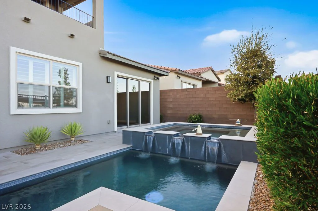 308 Gandara, Las Vegas, NV 89138