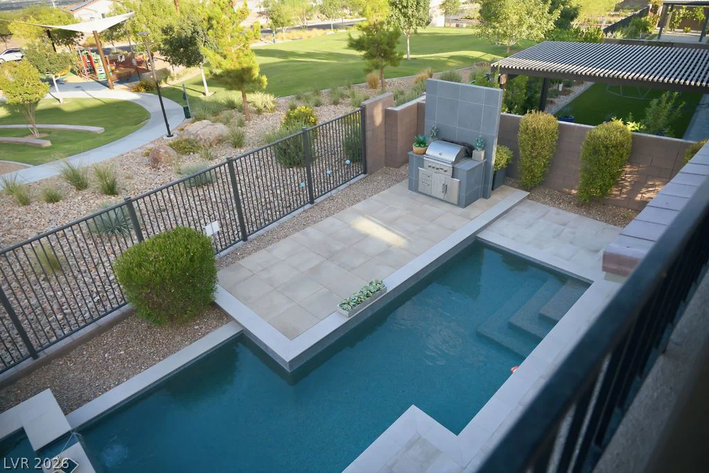 308 Gandara, Las Vegas, NV 89138
