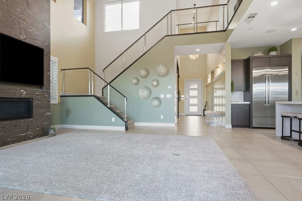 308 Gandara, Las Vegas, NV 89138