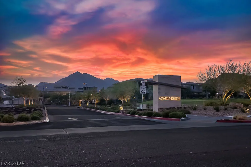 308 Gandara, Las Vegas, NV 89138