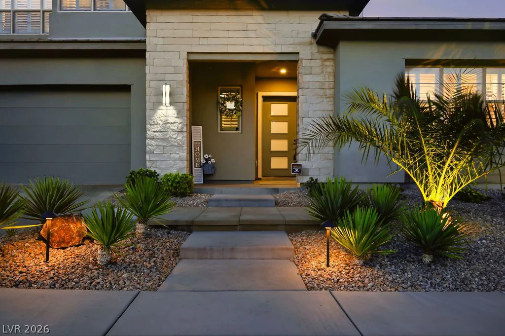 308 Gandara, Las Vegas, NV 89138