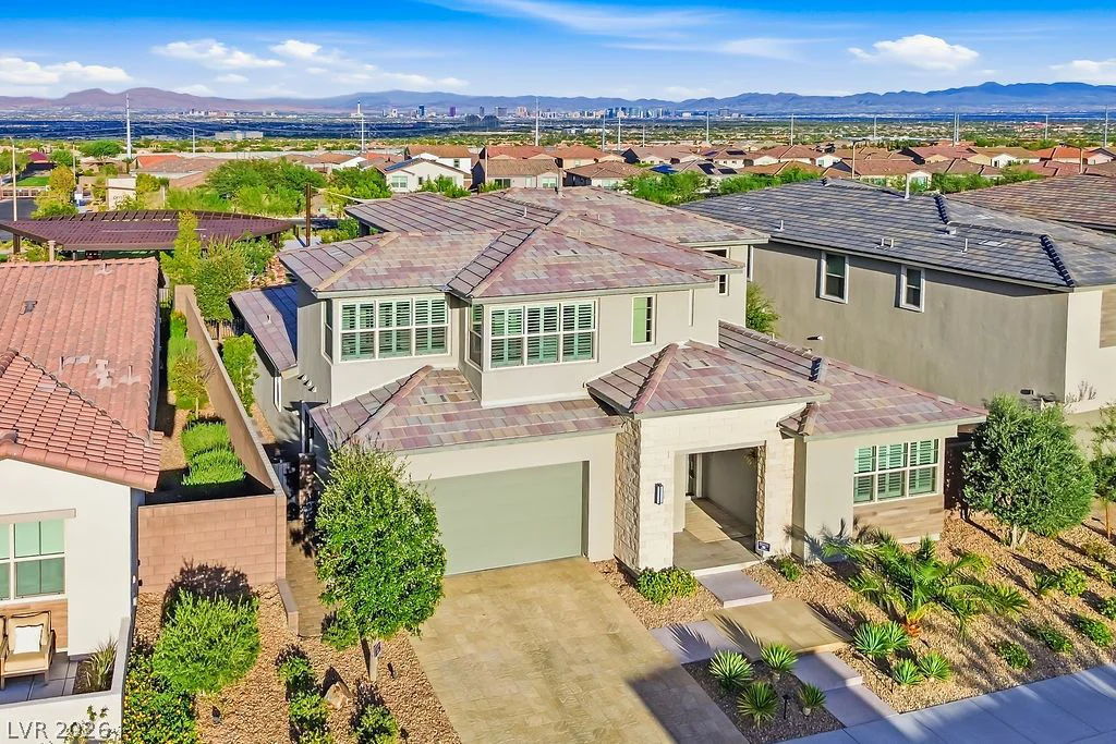 308 Gandara, Las Vegas, NV 89138