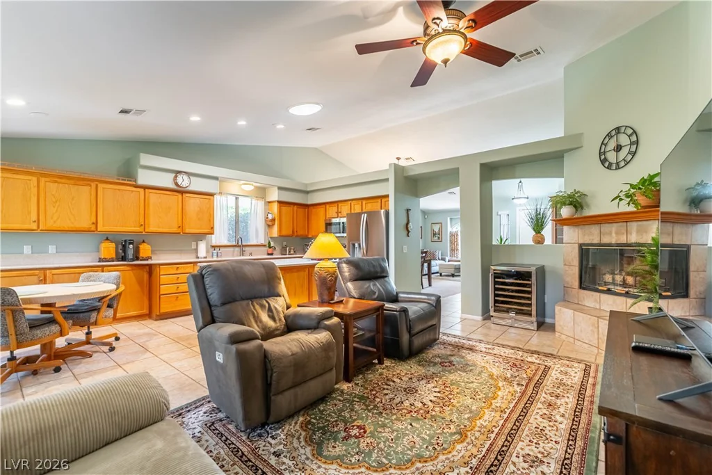 8101 Deep Stone, Las Vegas, NV 89149