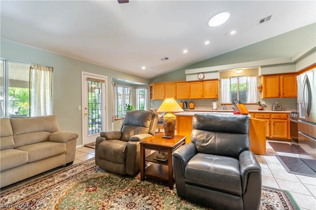 8101 Deep Stone, Las Vegas, NV 89149