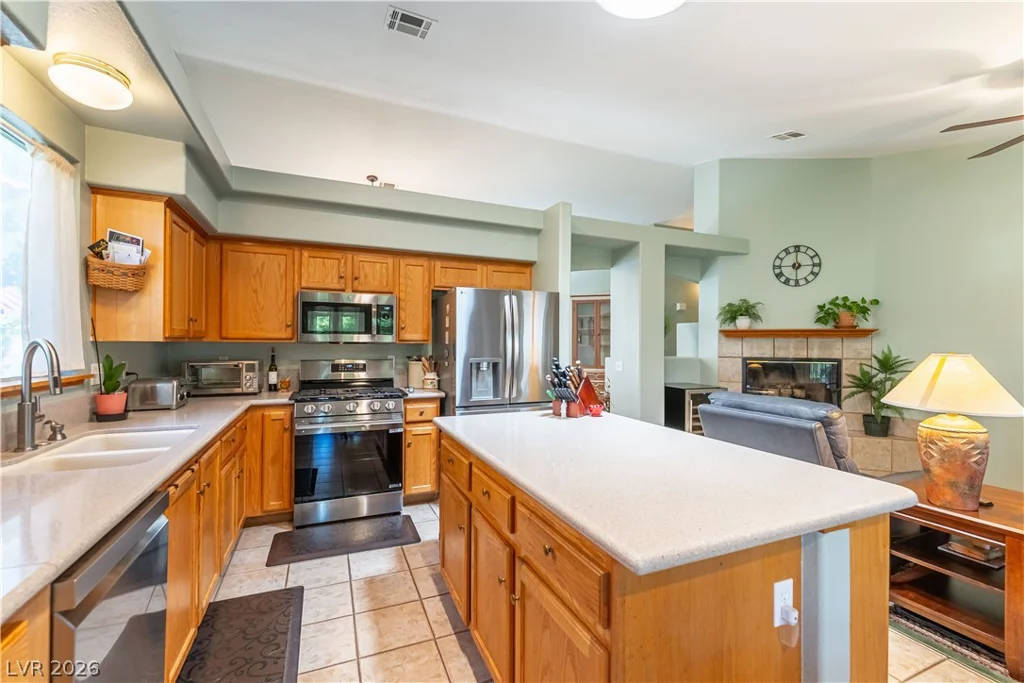8101 Deep Stone, Las Vegas, NV 89149