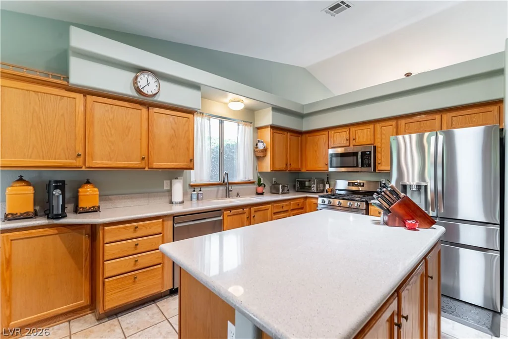 8101 Deep Stone, Las Vegas, NV 89149