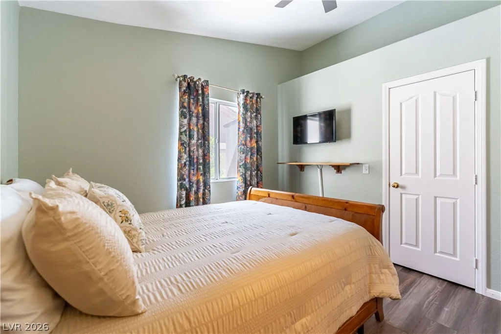 8101 Deep Stone, Las Vegas, NV 89149