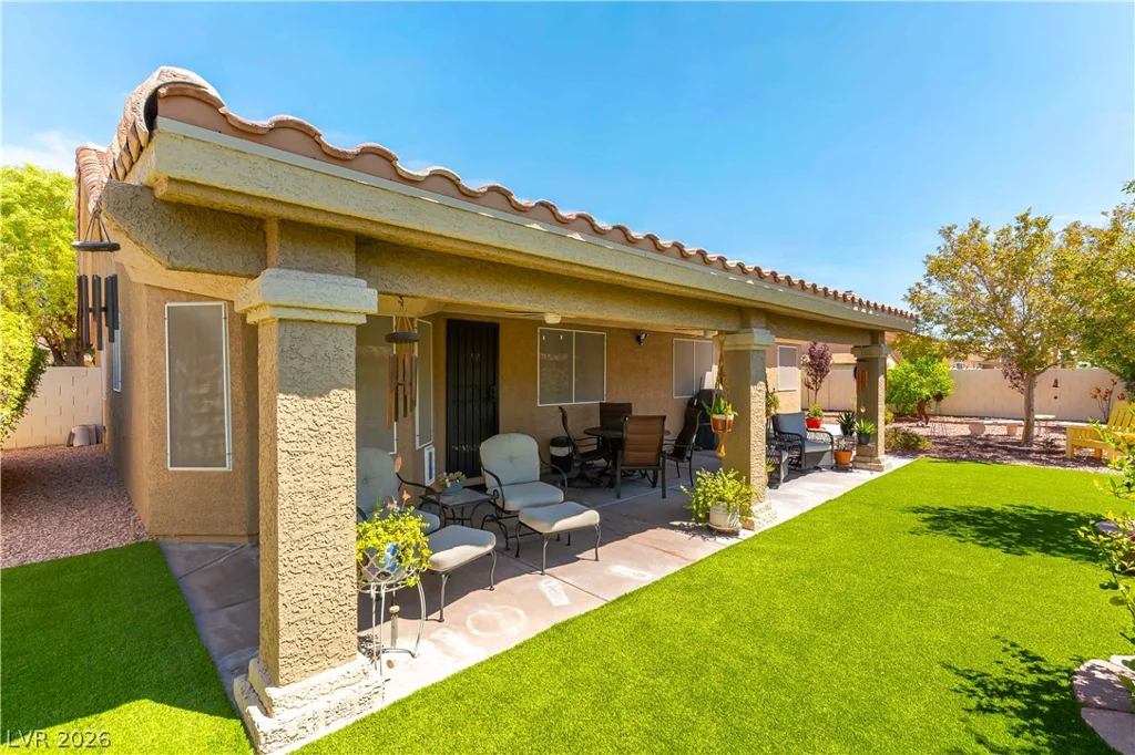 8101 Deep Stone, Las Vegas, NV 89149