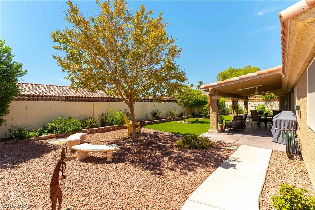 8101 Deep Stone, Las Vegas, NV 89149