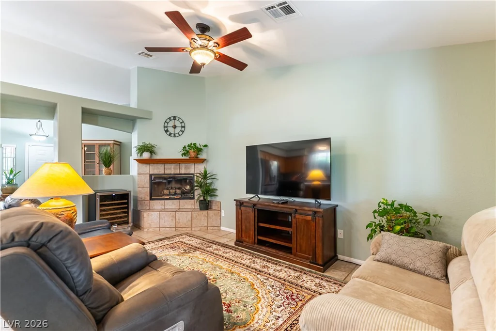 8101 Deep Stone, Las Vegas, NV 89149