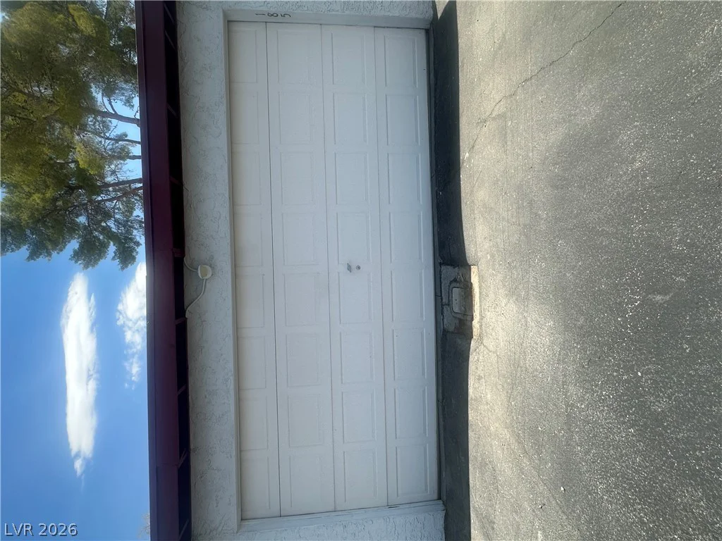 185 Pecos, Las Vegas, NV 89121