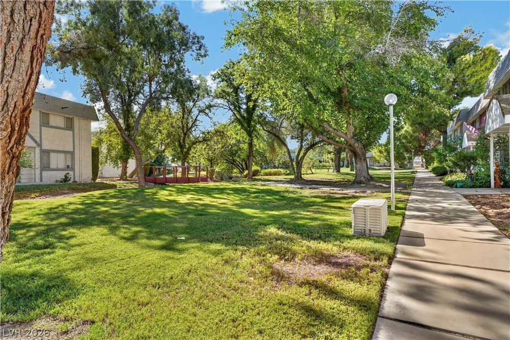 185 Pecos, Las Vegas, NV 89121
