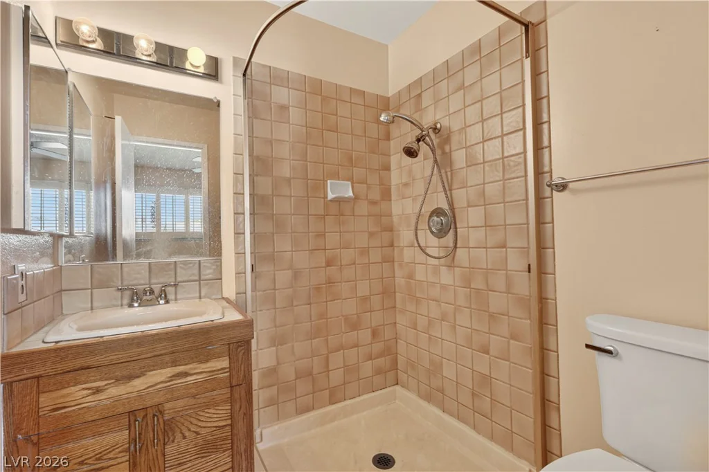 185 Pecos, Las Vegas, NV 89121