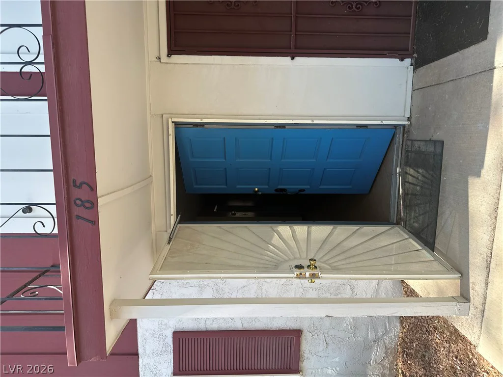 185 Pecos, Las Vegas, NV 89121