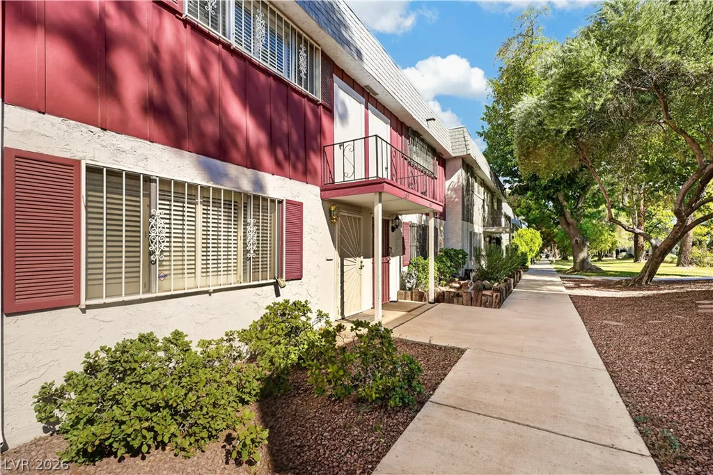 185 Pecos, Las Vegas, NV 89121