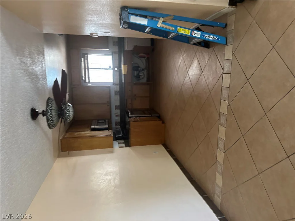 185 Pecos, Las Vegas, NV 89121