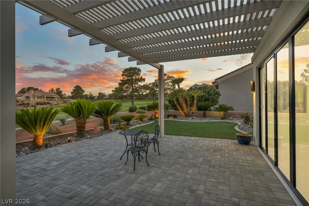 9501 Villa Ridge, Las Vegas, NV 89134