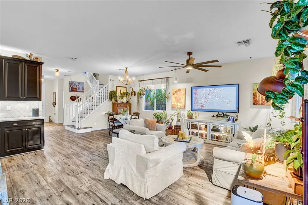10133 Tenaya Meadows, Las Vegas, NV 89178