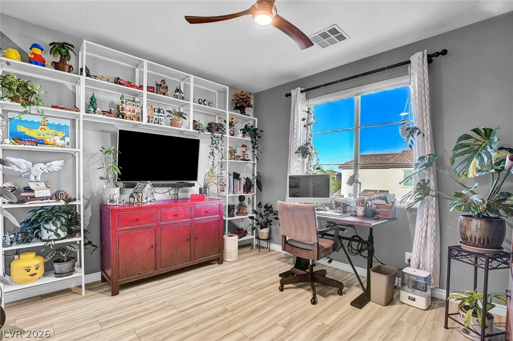 10133 Tenaya Meadows, Las Vegas, NV 89178